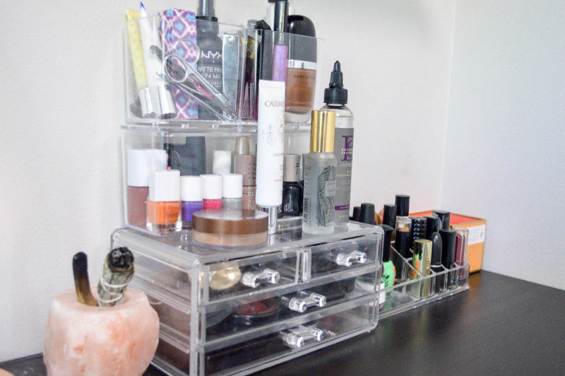 How to Create the Perfect Makeup Vanity